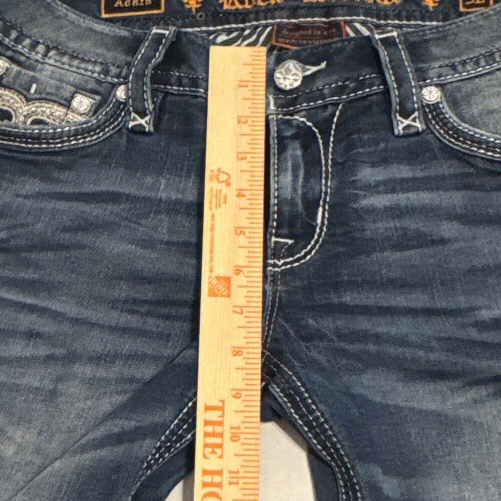 Rock Revival Y2K Western Embellished Distressed Jeans - Picture 11 of 11